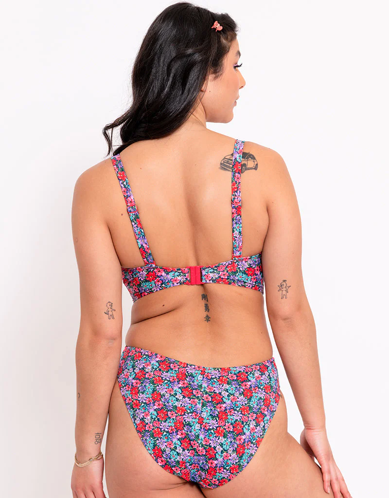 Curvy Kate Kitsch Kate Non Wired Multiway Swimsuit Floral Print - Image 6