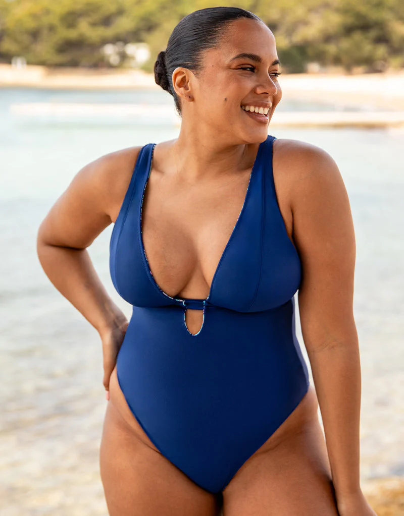 Curvy Kate Mykonos Reversible Non-Wired Multiway Swimsuit Blue Print - Image 10