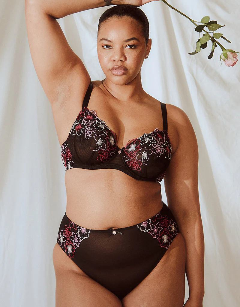 Oola Embroidery High Waist Brief Black - Image 5